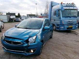 uszkodzony samochody osobowe Mitsubishi Space-star 1.2 Grand Luxe 2019/8