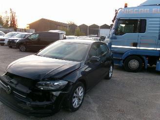 Coche accidentado Volkswagen Polo 1.0 Comfortline 2021/9