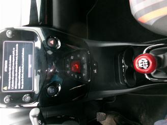 Peugeot 108 1.0 Allure Top picture 34