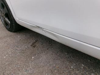 Peugeot 108 1.0 Allure Top picture 16