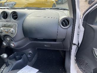 Nissan Micra Auto is Gereserveerd Automaat 1.2 72KW Dig-S Acenta Motor loopt. picture 26