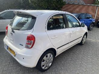 Nissan Micra Auto is Gereserveerd Automaat 1.2 72KW Dig-S Acenta Motor loopt. picture 2