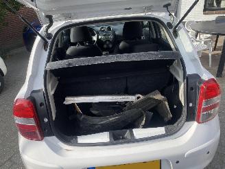 Nissan Micra Auto is Gereserveerd Automaat 1.2 72KW Dig-S Acenta Motor loopt. picture 45