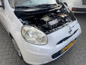 Nissan Micra Auto is Gereserveerd Automaat 1.2 72KW Dig-S Acenta Motor loopt. picture 33