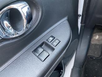 Nissan Micra Auto is Gereserveerd Automaat 1.2 72KW Dig-S Acenta Motor loopt. picture 31