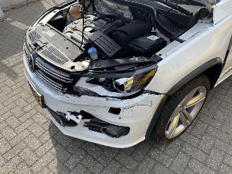 Volkswagen Tiguan 4Motion 1.4 TSi Sport&Style R-line Edition.pano/leer picture 28