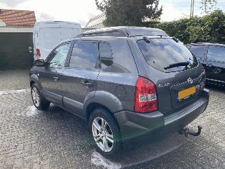 Hyundai Tucson 2.0i Dynamic version Van/Grijs kenteken picture 11