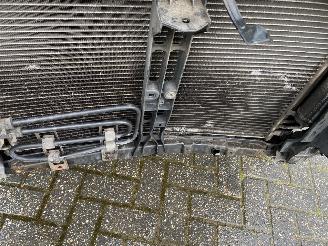 Hyundai Tucson 2.0i Dynamic version Van/Grijs kenteken picture 16