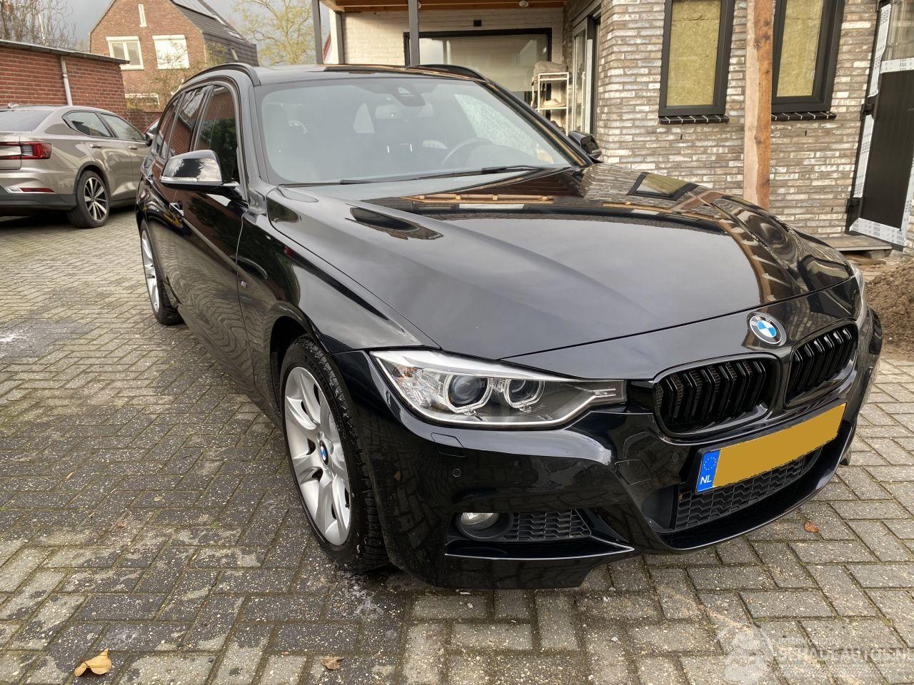 BMW 3-serie 330d xDrive High Executive Touring Pano
