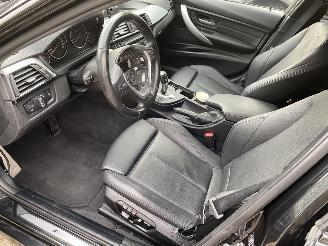 BMW 3-serie 330d xDrive High Executive Touring Pano picture 3