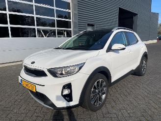 Unfallwagen Kia Stonic 1.0i T-GDi 12V SUV  Benzine 998cc 88kW (120pk) FWD 2018/1