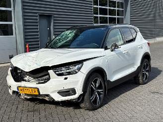 krockskadad bil auto Volvo XC40 Volvo XC40 1.5 T4 Recharge R-Design, harman kardon, panoramadak 2021/5