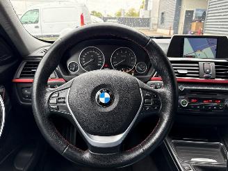 BMW 3-serie 320i 2.0 16V Combi/o  Benzine 1.997cc 135kW (184pk) RWD picture 13