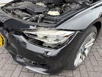 BMW 3-serie 320i 2.0 16V Combi/o  Benzine 1.997cc 135kW (184pk) RWD picture 25