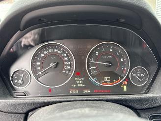 BMW 3-serie 320i 2.0 16V Combi/o  Benzine 1.997cc 135kW (184pk) RWD picture 14