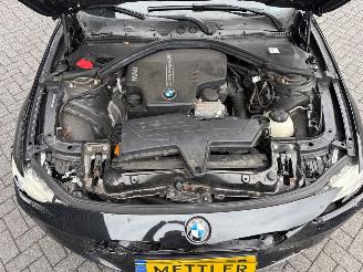 BMW 3-serie 320i 2.0 16V Combi/o  Benzine 1.997cc 135kW (184pk) RWD picture 22