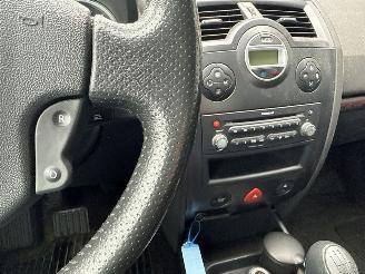 Renault Mégane 2.0 16V Combi/o 4Dr Benzine 1.998cc 99kW (135pk) FWD picture 18