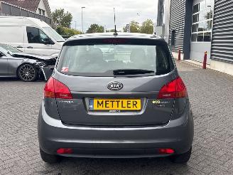 Kia Venga 1.4 CVVT 16V MPV  Benzine 1.396cc 66kW (90pk) FWD picture 4