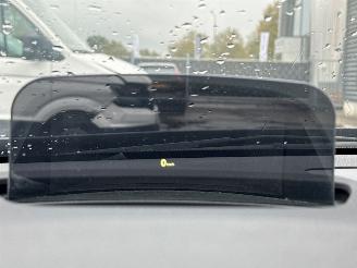 BMW 2-serie 218i 1.5 TwinPower Turbo 12V MPV  Benzine 1.499cc 103kW (140pk) FWD picture 18