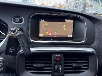 Volvo V-40 2.0 D2 16V Hatchback 4Dr Diesel 1.969cc 88kW (120pk) FWD picture 13