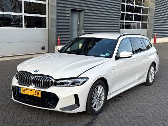 Coche accidentado BMW 3-serie 320i 2.0 TwinPower Turbo 16V Combi/o  Benzine 1.998cc 135kW (184pk) RWD 2024/12