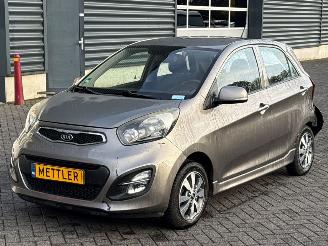 Unfallwagen Kia Picanto 1.0 12V Hatchback  Benzine 998cc 51kW (69pk) FWD 2011/5