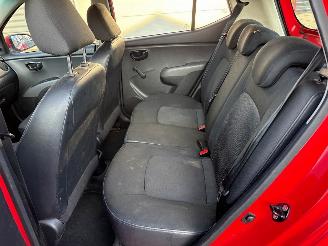 Hyundai I-10 1.0i 12V Hatchback  Benzine 998cc 51kW (69pk) FWD picture 10