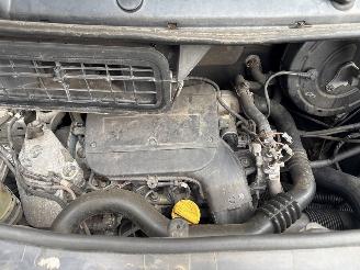 Renault Trafic 1.9 dCi 100 16V Bestel  Diesel 1.870cc 74kW (101pk) FWD picture 24