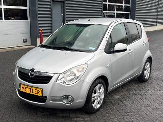 krockskadad bil auto Opel Agila 1.2 16V MPV  Benzine 1.242cc 69kW (94pk) FWD 2011/4