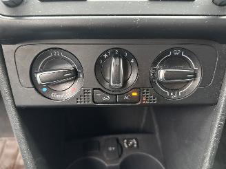 Volkswagen Polo 1.2 12V BlueMotion Technology Hatchback  Benzine 1.198cc 51kW (69pk) FWD picture 14