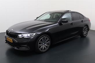 Schadeauto BMW 3-serie 330i 2.0 TwinPower Turbo 16V Sedan 4Dr Benzine 1.998cc 190kW (258pk) RWD 2018-11 (5R10; 5R11; 5R12; 5R13; 5R18) B48B20B; B46B20B 2019/2