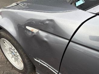 BMW 3-serie 318i 16V Combi/o  Benzine 1.995cc 105kW (143pk) RWD picture 21