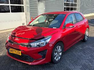 krockskadad bil auto Kia Rio 1.0i T-GDi 100 12V Hatchback  Benzine 998cc 74kW (101pk) FWD 2022/11