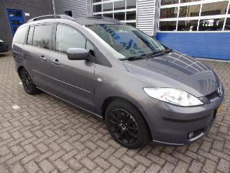 Coche accidentado Mazda 5 2.0 EXECUTIVE 7 PERSOONS Met Gebruikte onderdelen erbij 2007/9