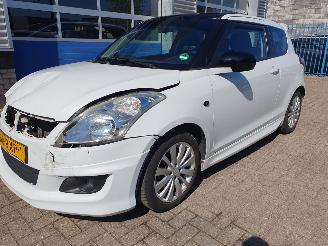 Avarii autoturisme Suzuki Swift 1.2 Exclusive 2011/1