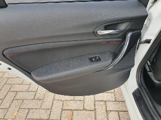 BMW 1-serie 118i Business+ Automaat picture 26