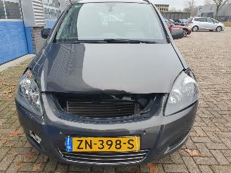 Opel Zafira 1.6 Cosmo 7 Persoons picture 8