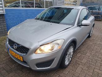 damaged passenger cars Volvo C-30 1.6 Kinetic 2010/4