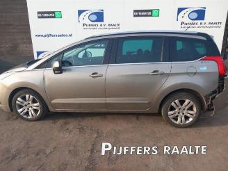 Uttjänta bilar auto Peugeot 5008 5008 I (0A/0E), MPV, 2009 / 2017 1.6 THP 16V 2012/1