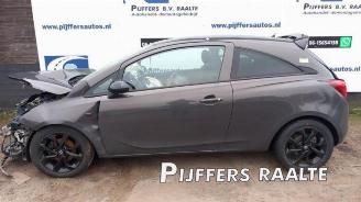 Coche siniestrado Opel Corsa Corsa E, Hatchback, 2014 1.4 16V 2015
