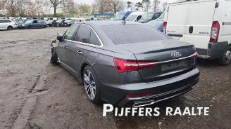 Coche siniestrado Audi A6 A6 (C8), Sedan, 2018 2.0 16V 55 TFSI E Mild hybrid Quattro 2020/11