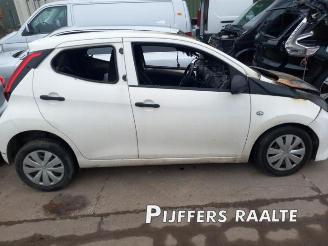 demontáž osobní automobily Toyota Aygo Aygo (B40), Hatchback, 2014 1.0 12V VVT-i 2019/6