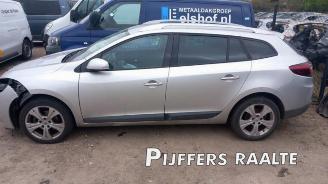 Auto da rottamare Renault Mégane Megane III Grandtour (KZ), Combi 5-drs, 2008 / 2016 1.4 16V TCe 130 2011/8