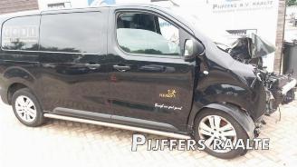 demontáž osobní automobily Peugeot Expert Expert (VA/VB/VE/VF/VY), Van, 2016 2.0 Blue HDi 120 16V 2021/8