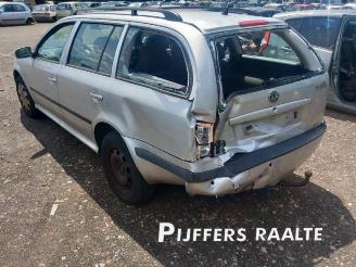 Autoverwertung Skoda Octavia Octavia Combi (1U5), Combi 5-drs, 1998 / 2010 1.6 2007/6