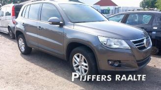Coche siniestrado Volkswagen Tiguan Tiguan (5N1/2), SUV, 2007 / 2018 1.4 TSI 16V 2011/4