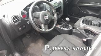 Seat Leon Leon (1P1), Hatchback 5-drs, 2005 / 2013 2.0 TFSI FR 16V picture 15