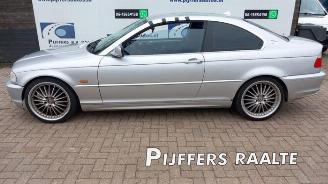 Coche siniestrado BMW 3-serie 3 serie (E46/2), Coupe, 1998 / 2006 320 Ci 24V 2001/8
