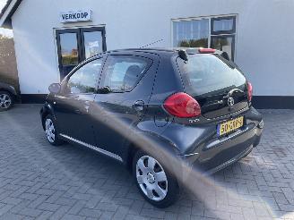 krockskadad bil auto Toyota Aygo 1.0-12V + 5.drs airco N.A.P NL AUTO 2008/9