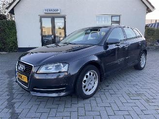 skadebil auto Audi A3 Sportback 1.6 TDI Attraction Advance NL AUTO N.A.P 2013/1